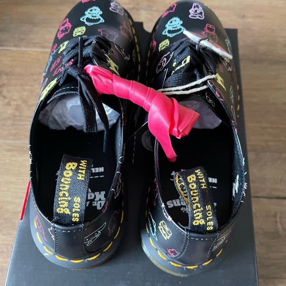 DOC MARTEN’S-NWT/Box Leather Sanrio Character Shoes - Picture 11 of 13
